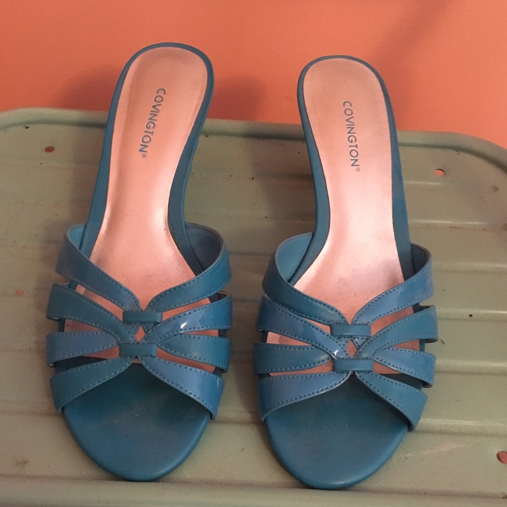 Cute open toed blue heels